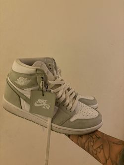 Seafoam 1’s women size 10