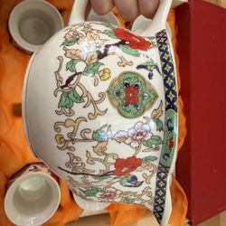 [Brand New] China Tea Set