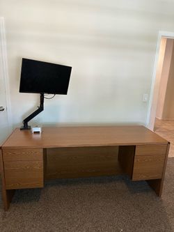 Large Executive Desk