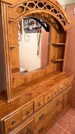 Dresser