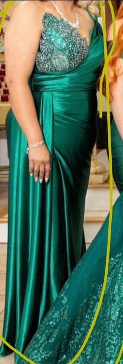 Emerald Green Beaded Formal Gown