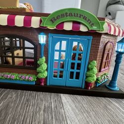 Lil’ Woodzeez Restaurant Plus 3 Characters