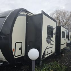 2019 Sporttrek Touring Edition 