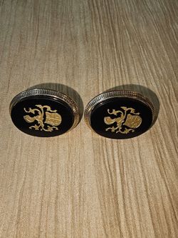 Vintage Swank Black & Gold Tone Crest Cufflinks – Men's Oval Formal Wear