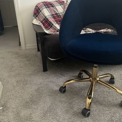 Futon, Desk Chairs, Full Size Bed 