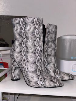 Snake boots