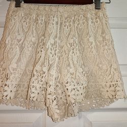 Oddy Size Small 100% Cotton, Lining 100% Polyester Lace Shorts
