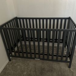 4-In-1 Crib 