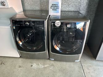 LG FRONT LOAD WASHER & GAS DRYER SET