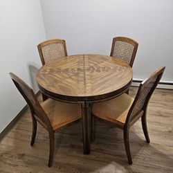 Vintage Drexel Table With Leafs 