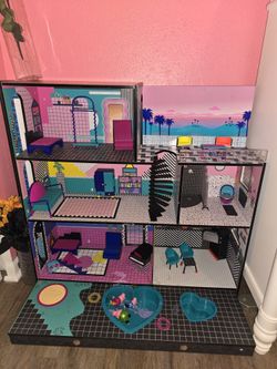 LOL Dollhouse