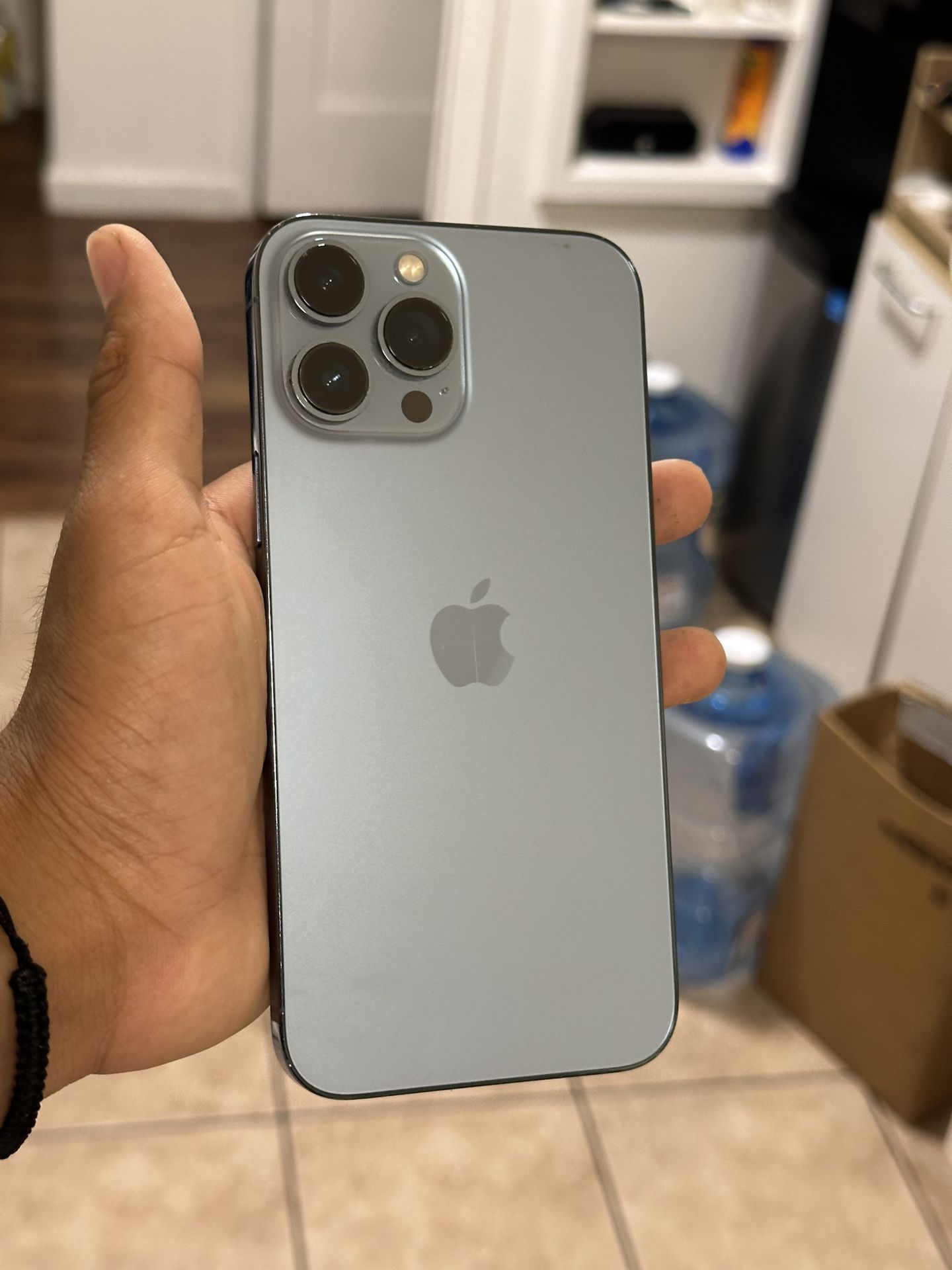 iPhone 13 Pro Max - 98%🔋 Unlocked