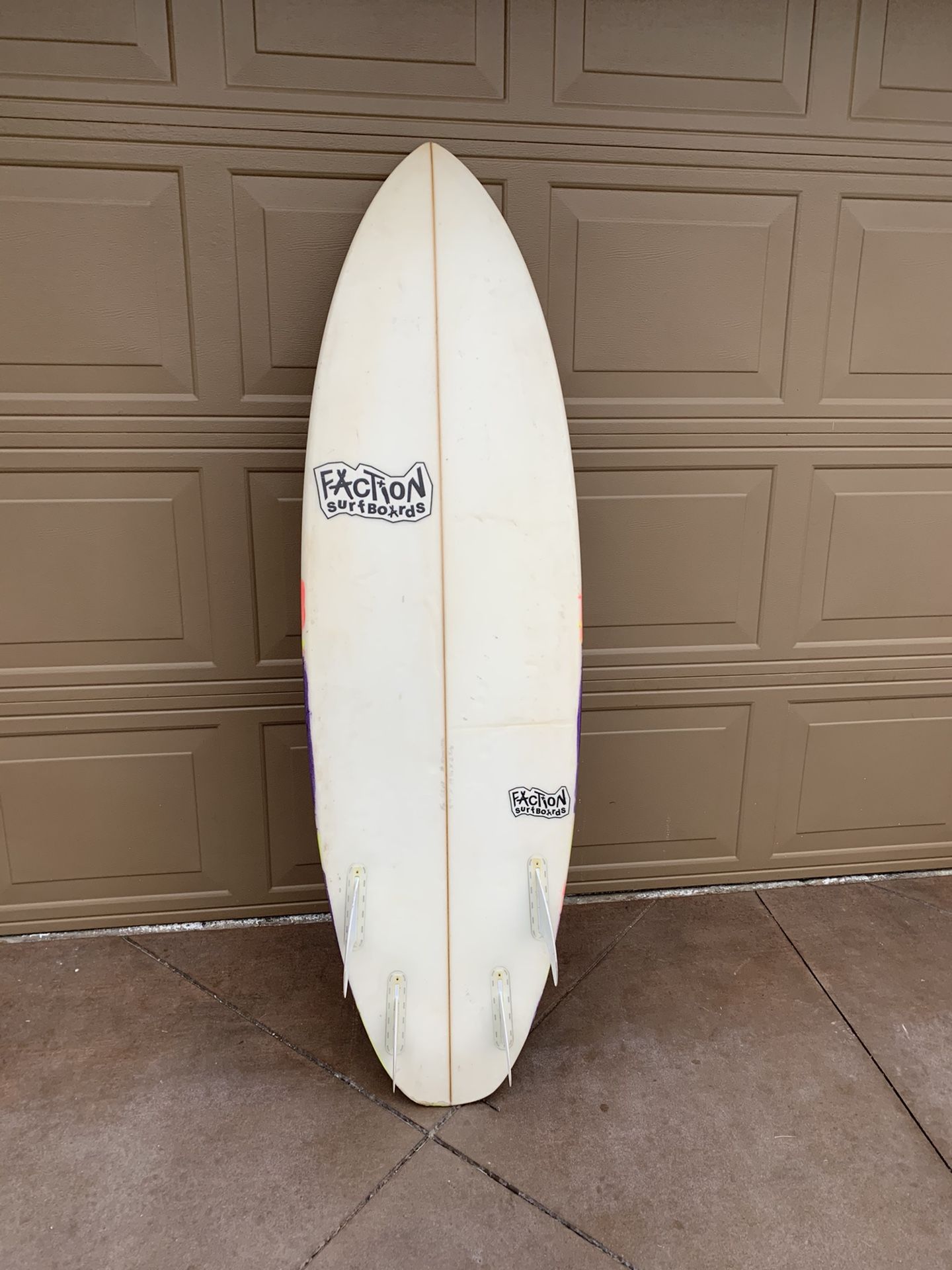 Surfboard - 5’9 Quad Custom Shortboard