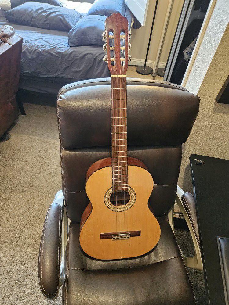 Iberia Classical Guitar 
