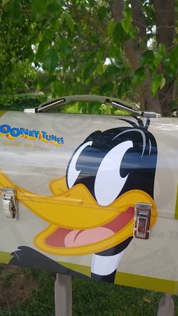 Vintage Warner Brothers Looney Tunes back in Action launch box musical new