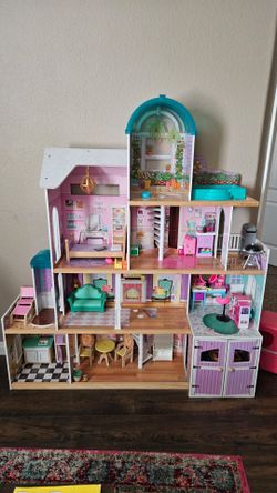 Dollhouse