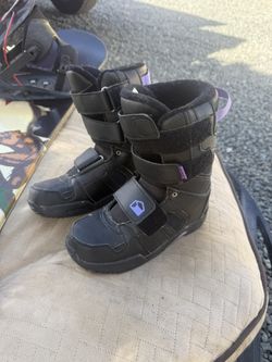Liquid Snow Boots Youth Sz 5