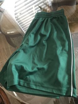 Soccer shorts green size medium