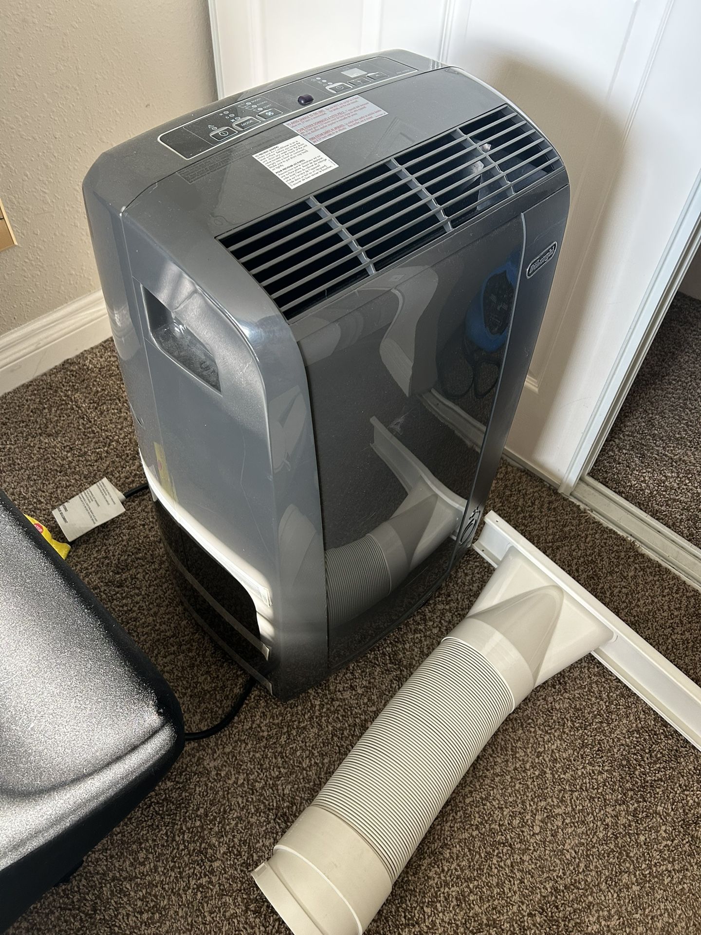 Portable AC Unit (Delonghi)