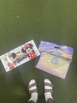 POPMART mickey family cute together Keychain