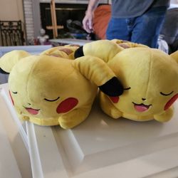 POKEMON Pikachu Slippers