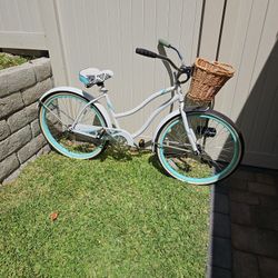 Huffy 26" Woman's Bike