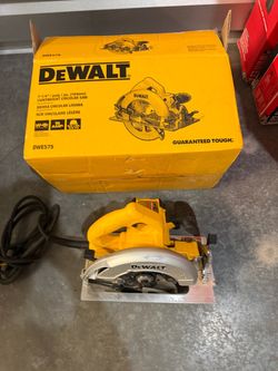 DEWALT DWE575 7-1/4" Lightweight Circular Saw