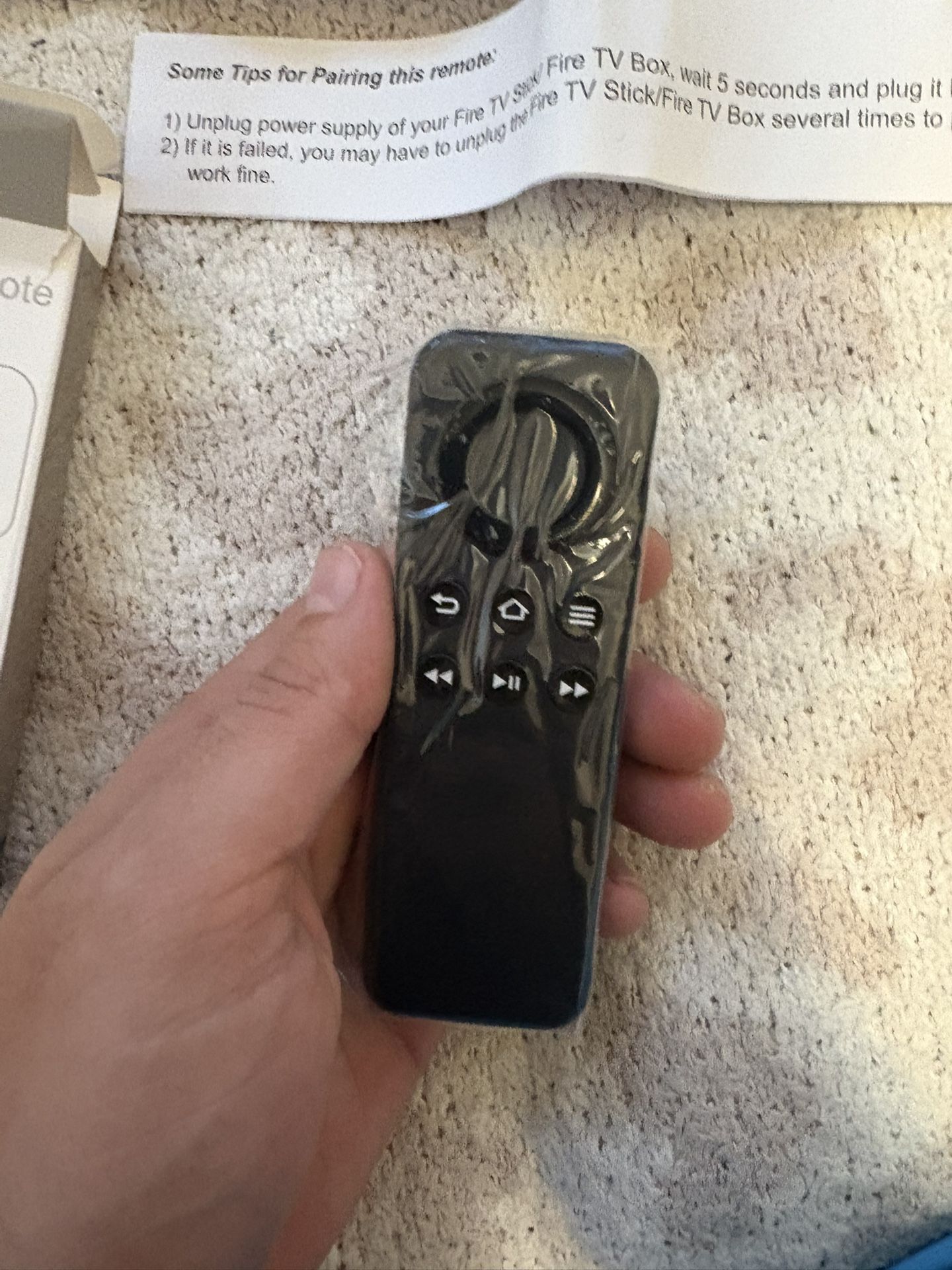 The YMX-01 CV98LM is a Bluetooth remote