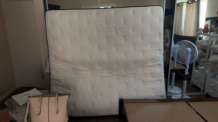 Bed w/ frame