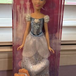 Cinderella Disney Princess Royal Shimmer Fashion Play Doll 11"