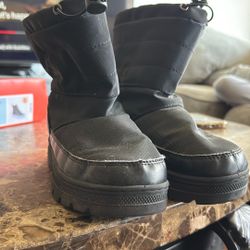 Boys Snow Boots Size 2