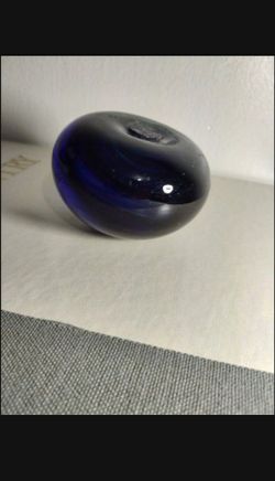 VINTAGE DARK - COBALT BLOWN GLASS PAPERWEIGHT 3"×2" - AB98