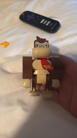 Donkey Kong and grandpa Kong
