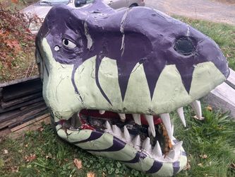 T-Rex Carnival Circus Prop Head