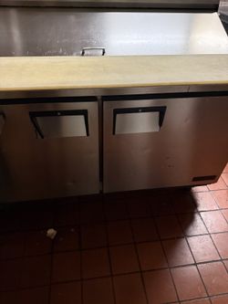 Everest EPBNWR2 59 inch 2-Door Prep Table, Not Working, For Parts or Repair