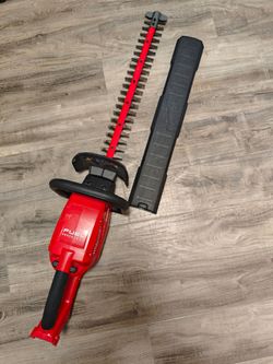 Milwaukee Fuel Hedge trimmer 24in