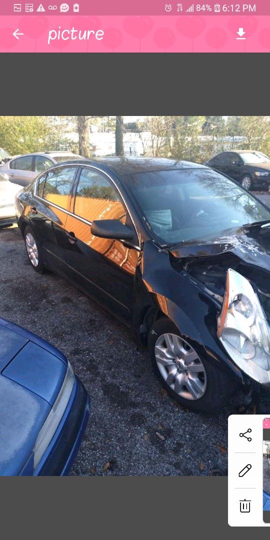 Parting Out a 2010 Nissan Altima Good Motor And Transmission