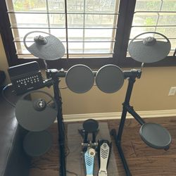Yamaha Electronics Drum Set DTX 450 K Like New
