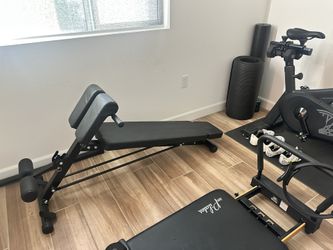 Adjustable Weight Bench