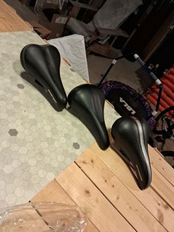 Bicycle seats