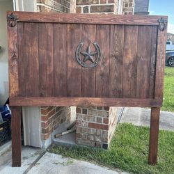 Queen Head Board Solid Wood With Frame