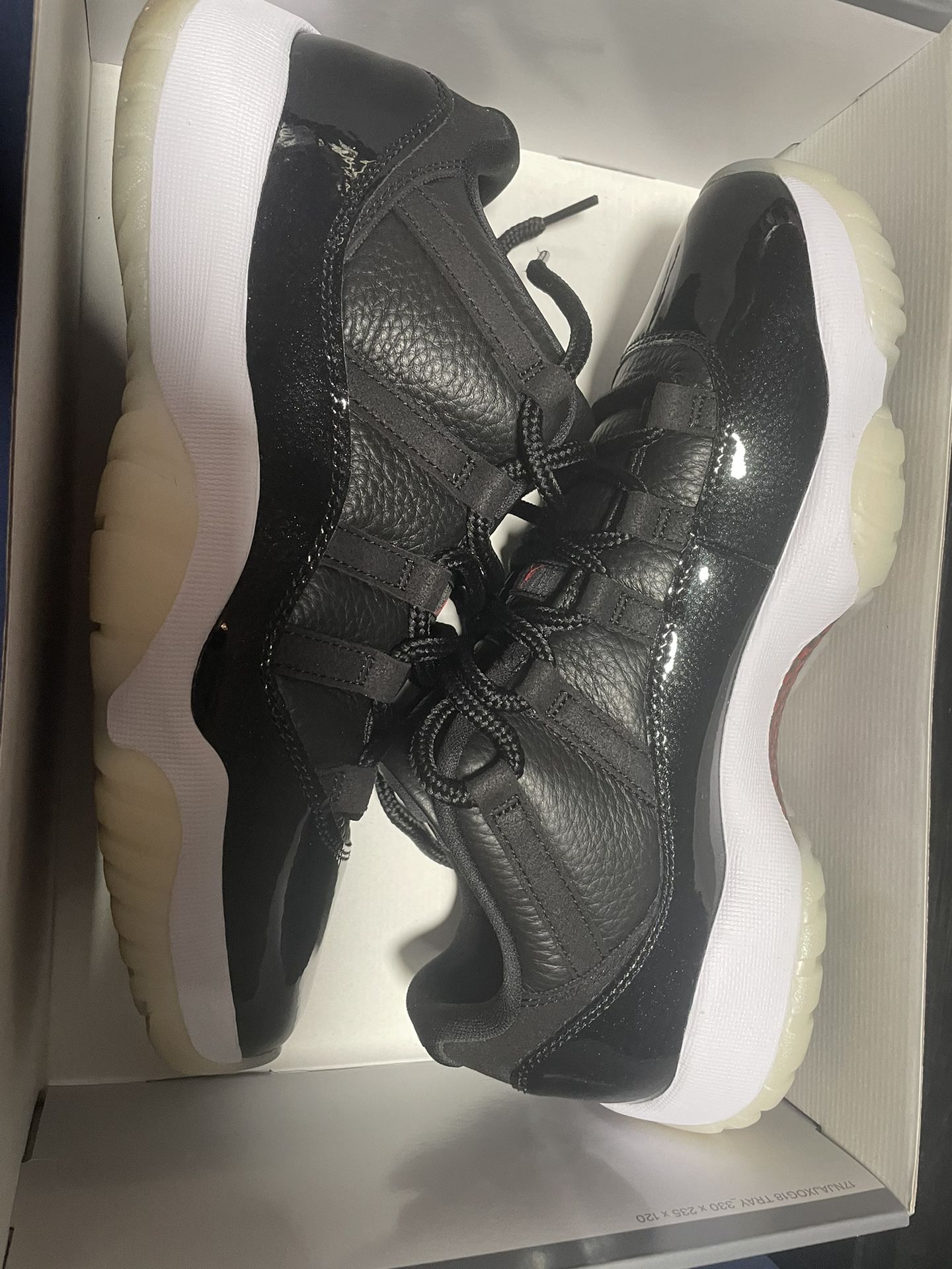 Jordan Retro Low