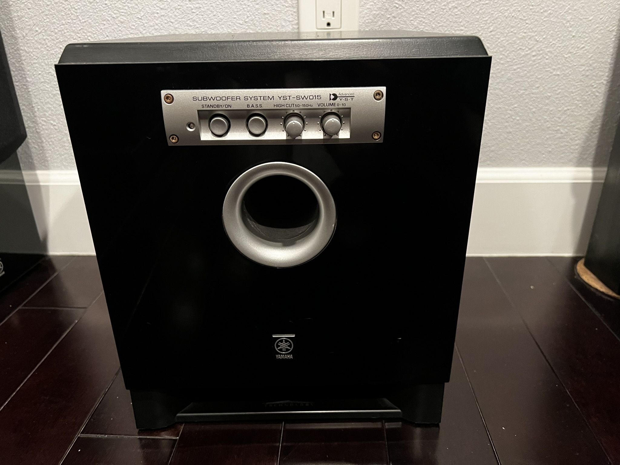 Yamaha Subwoofer