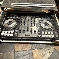 Pioneer DDJ-SX3 (Odyssey case Included)