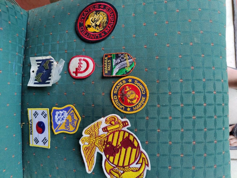 Bages, Pins,