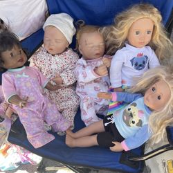 Dolls 