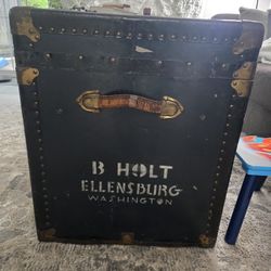 Beautiful Antique Trunk