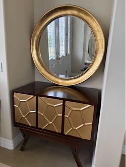 Console (mirror is not included)