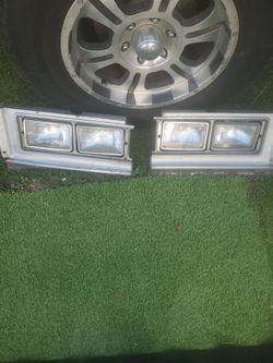 Cadillac headlight assembly  original 80s up to 87
