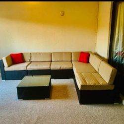Sectional Couch 